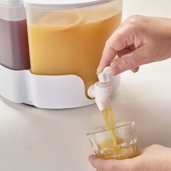 Distributeur de boisson compartimenté avec robinets